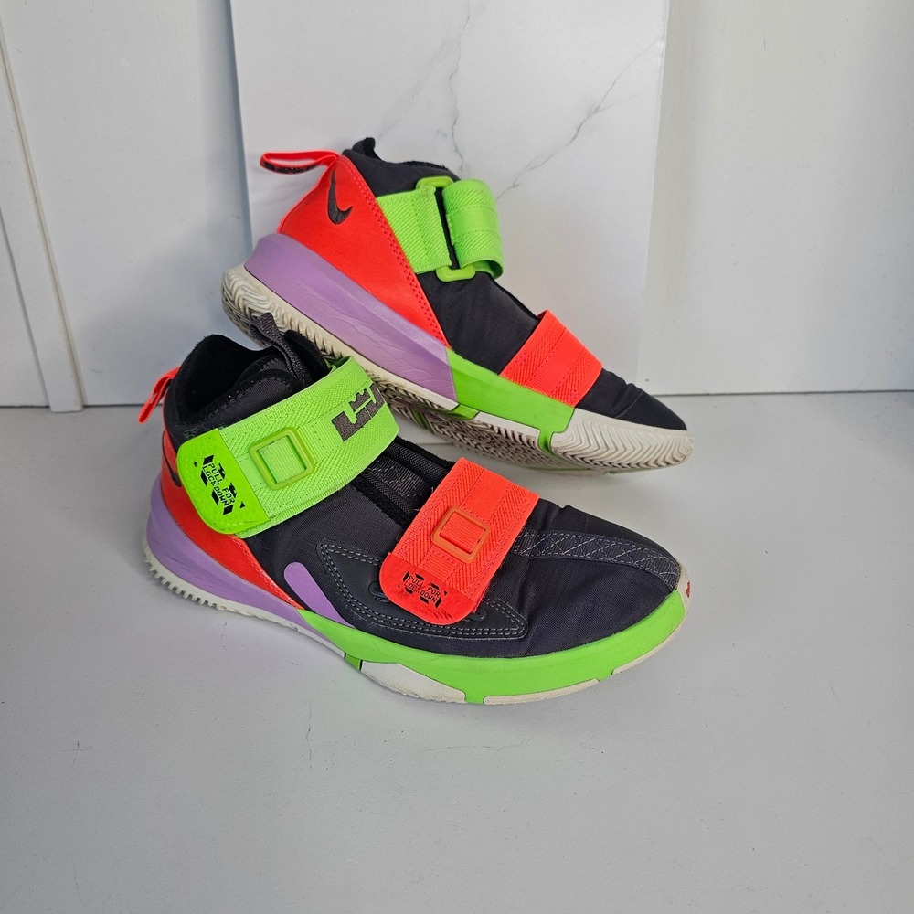 Nike LeBron Soldier 13 GS‎ Black Green Orange Purple AR7585-002 Kids Size 5.5Y